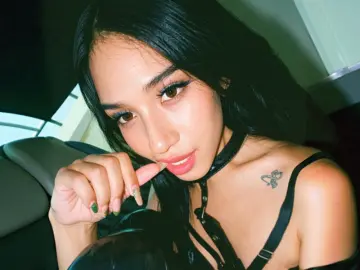 Live Sex Cam with VannesaSanchez - Livejasmin