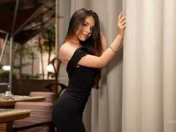 Adult Webcams with MiaDeliz - Livejasmin