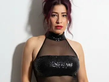 Live Sex Cam with KendraLeeh - Livejasmin