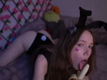 Nude Webcam with PollyPower - Livejasmin