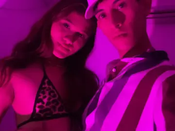 Live Sex with AliAndRick - Livejasmin