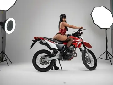 Adult Webcam with AlisGuerrero - Livejasmin