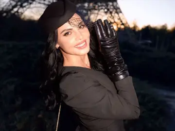 Adult Video Chat with AngelinaKunis - Livejasmin