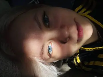 Live Sex with PhyllisBrancato - Livejasmin