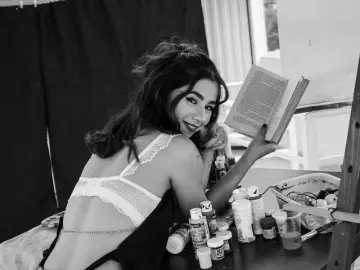 Live Sex Cam with AnnieClay - Livejasmin