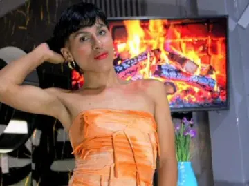 Live Porn with StormLux - Livejasmin