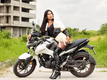 Best live sex cam show with PaulinaVegax - Livejasmin