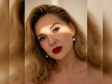 Private Sex Chat with MariaRichi - Livejasmin