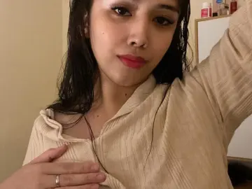 Live Sex Cam with KittyMoscow - Livejasmin