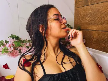 Adult Video Chat with LettyKaminska - Livejasmin