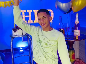 Nude Webcam with DylamAmadeus - Livejasmin