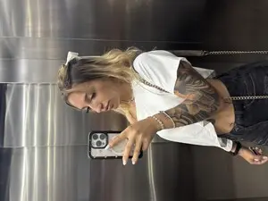 Private Sex Chat with MaddieM1 - Myfreecams