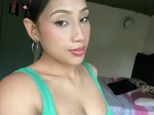 Adult Webcam with YesyHills - Myfreecams