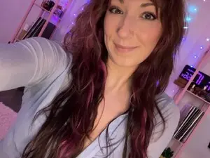 Live Porn with AnnaFaux - Myfreecams