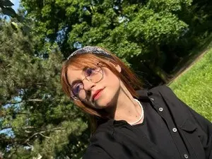 Sex Chat with Adelaida - Myfreecams