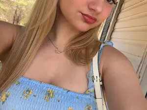 Adult Webcam with littlelola88 - Myfreecams