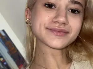 Best Webcam with Wildberry - Myfreecams