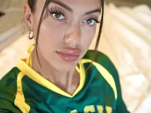 Adult Webcam with KylieNicole - Myfreecams