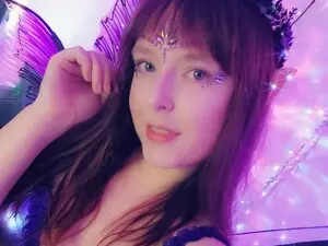 Live Sex Cam with FayeWilde - Myfreecams