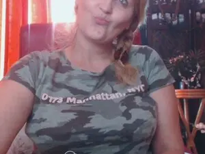 Free Porn Cam with JolieMelany - Myfreecams