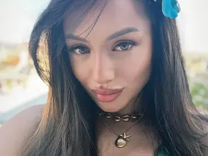 Free Live Porn with Kaylalaine - Myfreecams