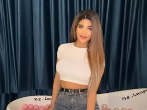Live Sex Cam with Bella_Posh - Myfreecams
