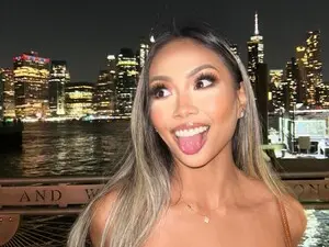 Best live sex cam show with UrBabyGirl - Myfreecams