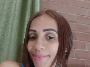 Nude Webcam with AmberMoore_ - Myfreecams