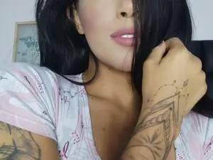 Watch Live Sex Cams with Camii_osoriio - Myfreecams