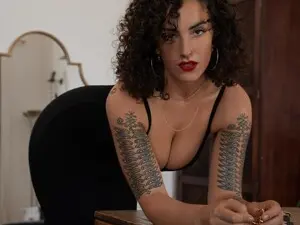 Free Porn Cam with MissAveryBlue - Myfreecams