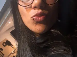 Adult Webcam with Fergie_21 - Myfreecams