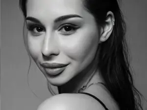 Private Sex Chat with MoonevaEl - Myfreecams