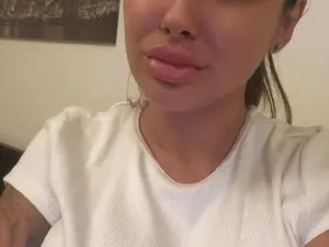 Live Porn with MissLexy - Myfreecams