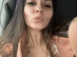 Sex Cam with GiaEasyAce - Myfreecams