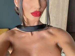 Live Sex Cam with MedussaEyes - Myfreecams