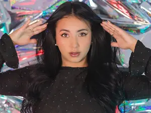 Watch Live Sex Cams with Natalia_kiss - Myfreecams