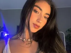 Free Porn Cam with Emma_Lirys - Myfreecams