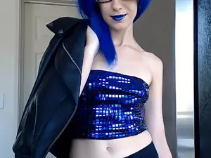 Live Sex with Bluerazz18 - Myfreecams