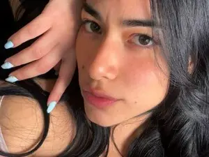 Free Porn Cam with MichellRay - Myfreecams