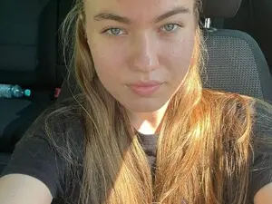 Live Porn with PolinaBlond - Myfreecams