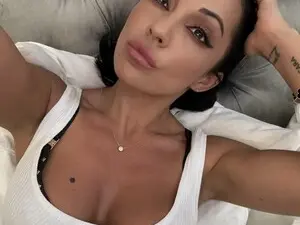 Watch Live Sex Cams with girlboss - Myfreecams