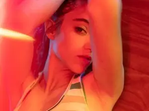 Best live sex cam show with NaomiDee - Myfreecams