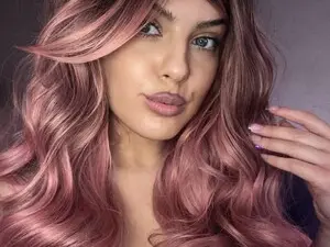 Live Sex with ChristieRosse - Myfreecams