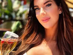 Watch Live Sex Cams with LaceysRoom - Myfreecams