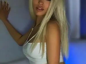 Live Sex with StephanyLuxe - Myfreecams