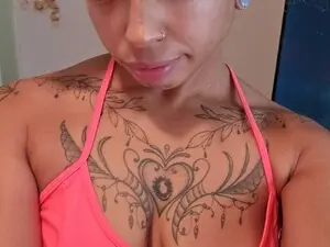 Adult Webcam with CherriBombzz - Myfreecams