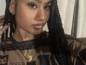 Live Sex Cam with Vesperhale - Myfreecams