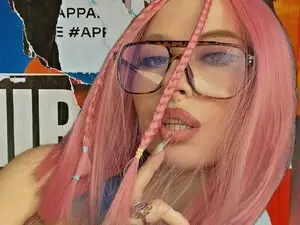 Adult Webcam with StarlightWave - Myfreecams