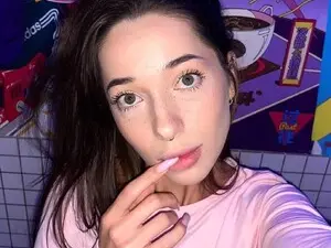 Sex Chat with NicolYves - Myfreecams