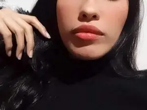 Free Porn Cam with Aliissom - Myfreecams